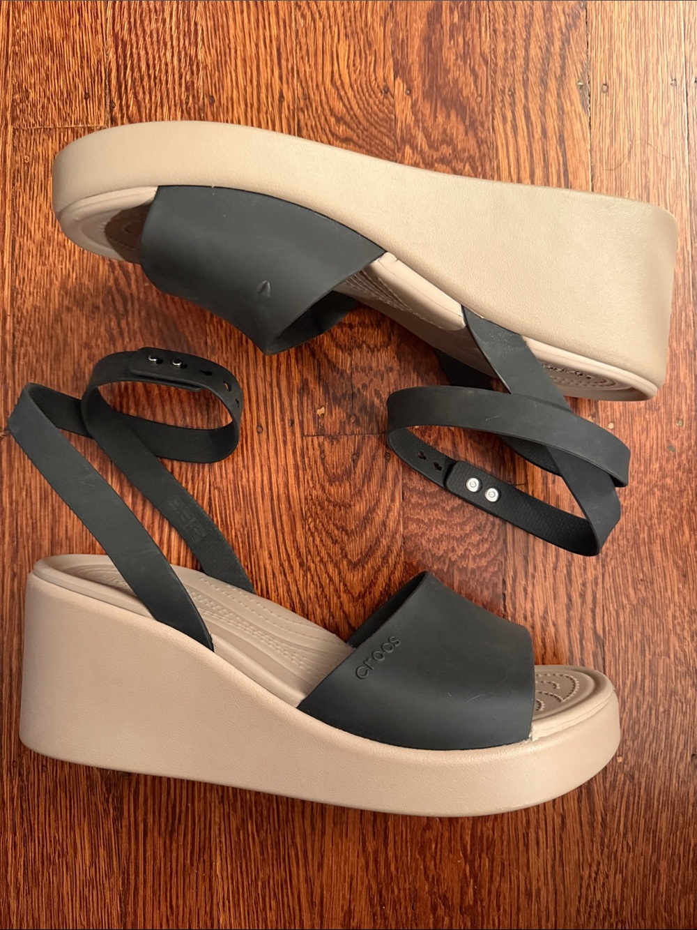 New! Crocs Women's Brooklyn Ankle Strap Wedges